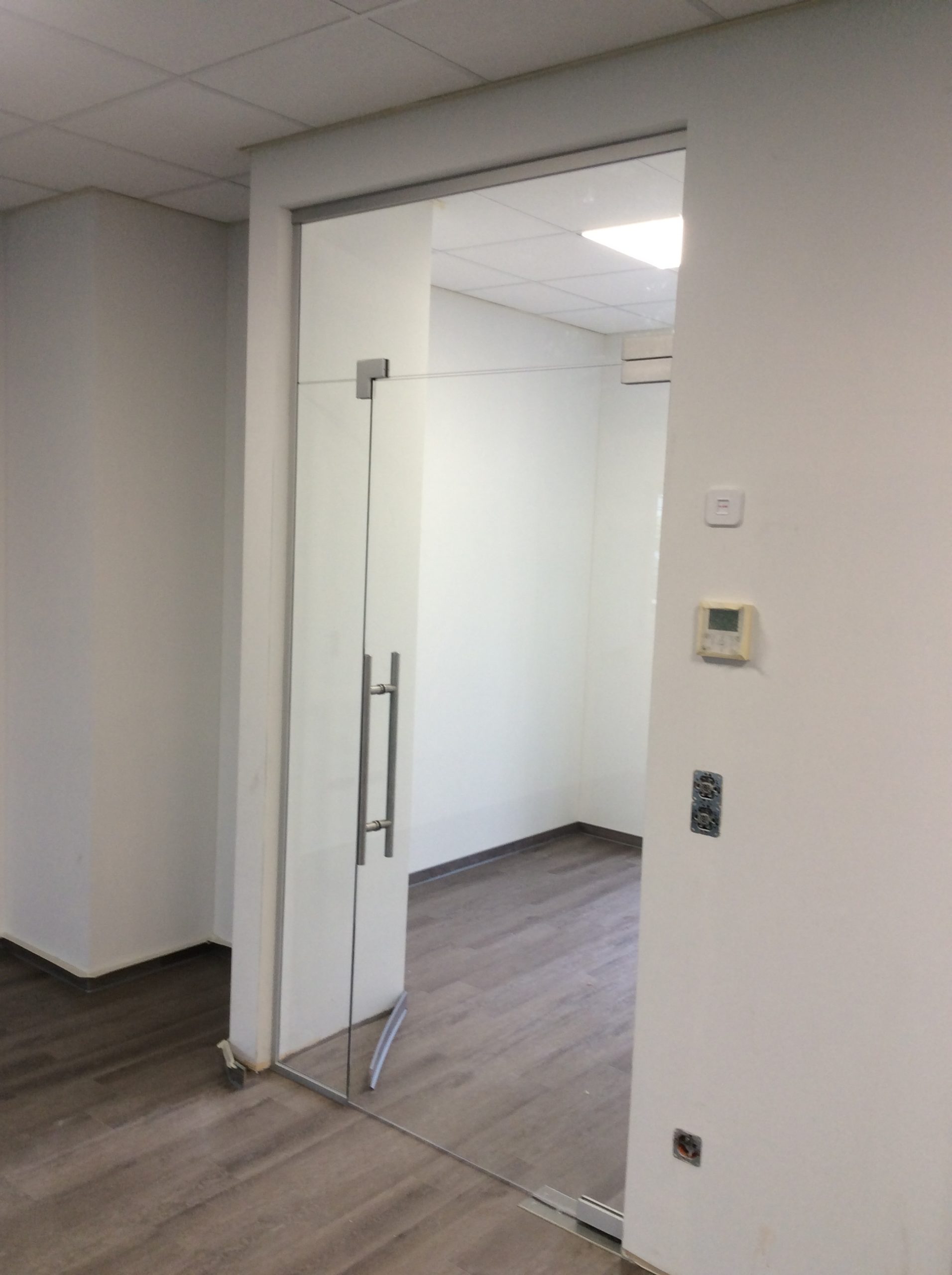 Glastüren Glasermeister mit GlasbruchNotdienst in Soest + Möhnesee